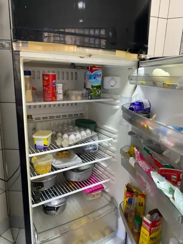 Geladeira 240 litros oportunidade