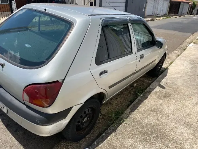 Ford Fiesta Street/ Action 1.0 8V 5P 2002