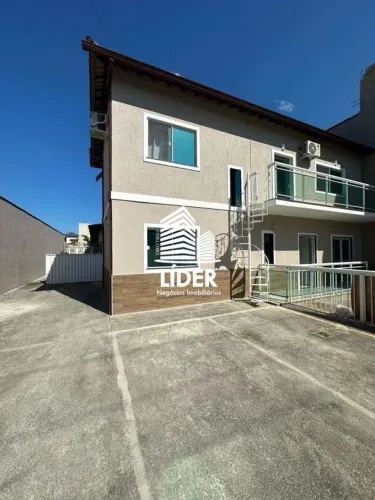 Casa com 2 dormitórios para alugar, 100 m² por R$ 3.700,00/ano - Jardim Excelcior - Cabo F