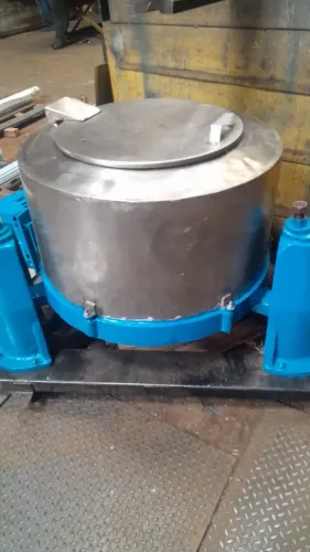 Centrífuga 30 kg reformada para roupas.