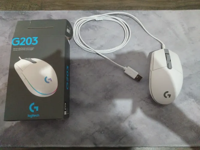 Mouse Logitech g203 está novo e sem defeitos, nunca usado ACEITO OFERTAS 