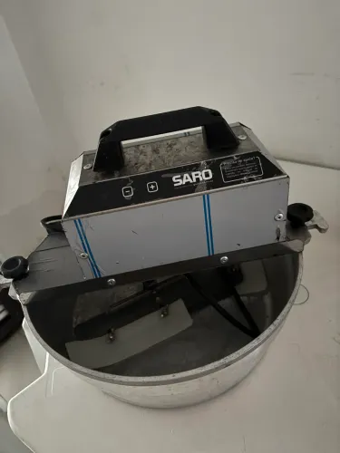 Panela mexedora SARO Faz 1 ano que foi comprada, 750,00/para negociar