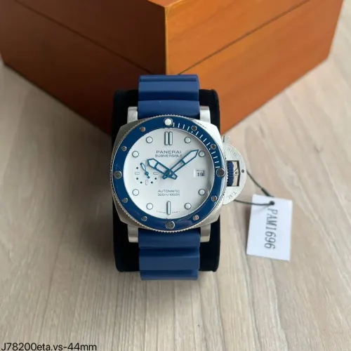 Relógio Panerai  - ETA S/C - PULSEIRA AZUL MARINHO / FUNDO BRANCO
