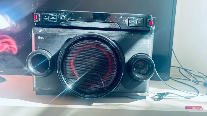 LG XBOOM OM4560 Bluetooth USB Som Potente - Funcionando 100%