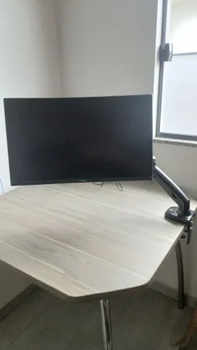 Monitor 144hz + braço articulado