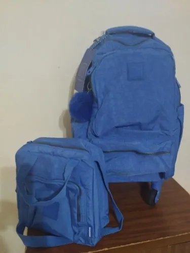 Kit mochila e lancheira Bagagio nova