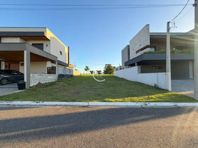 Terreno plano à venda, 252 m² por R$ 498.000 - Reserva Aruanã - São José dos Campos/SP