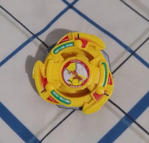 Beyblade Metal Dranzer Amarela - Bakuten Shoot Beyblade, Takara Tomy