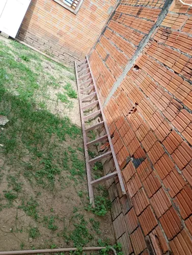 Escada ferro 13 degraus 