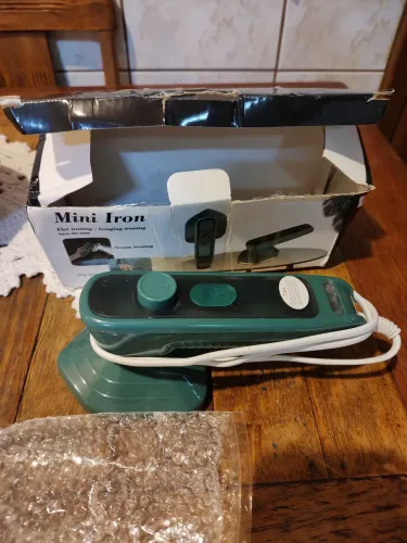Mini Ferro de Passar Roupas à Vapor Elétrico Portátil 