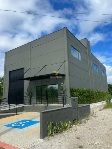 Galpão Comercial à Venda em Santo Amaro da Imperatriz - Excelente Oportunidade!