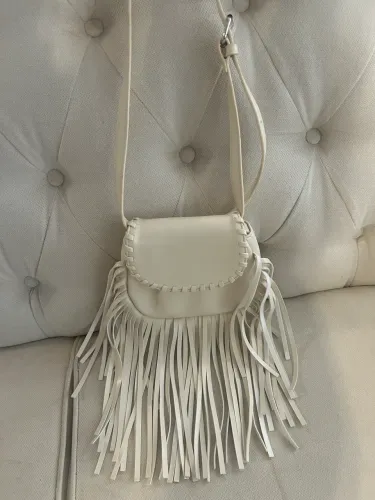 Vendo bolsa branca de franja