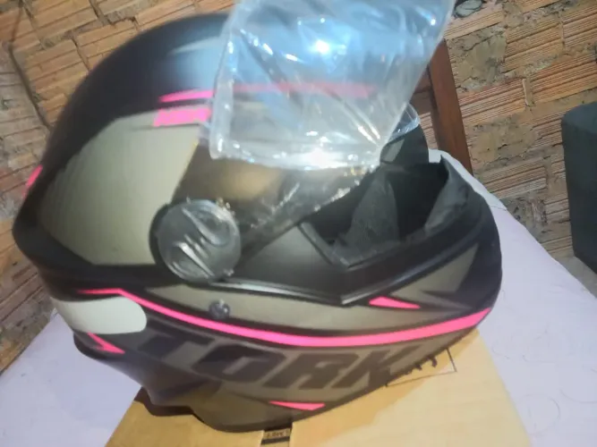 Vendo capacete protork R8 novo!!