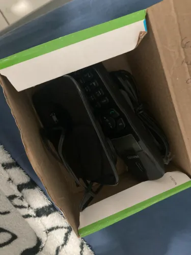 Telefone novo na caixa