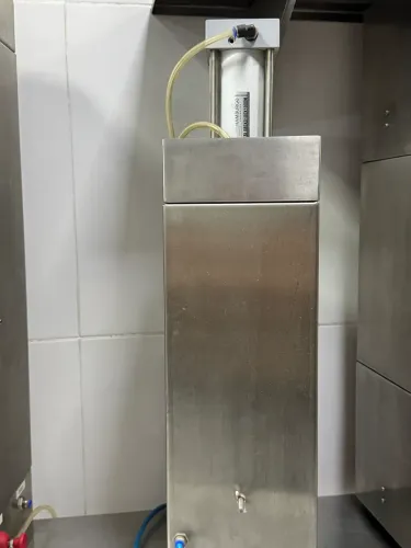 ARROLHADORA PNEUMÁTICA AUTOMATIZADA EM INOX