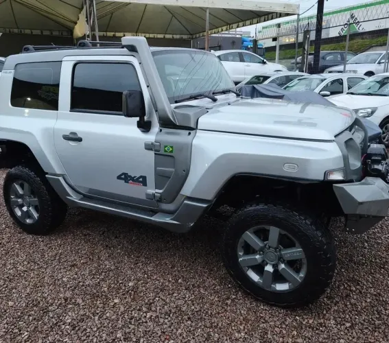 Troller T-4 4X4 3.2 20V TDI Cap. Rígida Diesel 2015