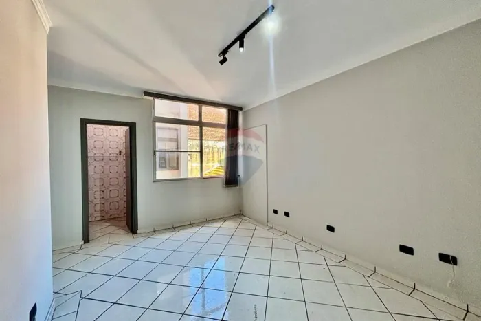 Sala Comercial à venda - Ed. Presidente Kennedy - Centro - Piracicaba-SP - R$ 150.000,00