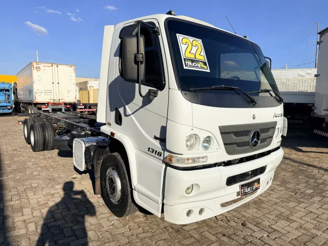 Mb accelo 1316 trucada 6x2 no chassi