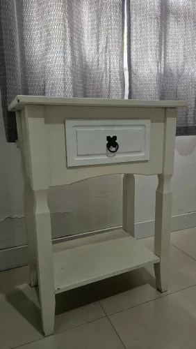 Mesa de Cabeceira Rústica Branca com Gaveta - Ótimo Estado
