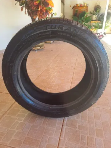 Pneu Bridgestone Turanza 185/55 R16 - Quase zero 