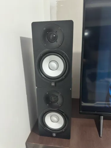 Yamaha HS5
