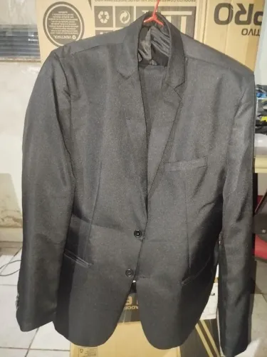 Terno preto seminovo