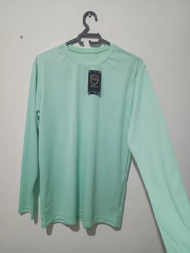 Camiseta térmica manga longa verde água UV+50