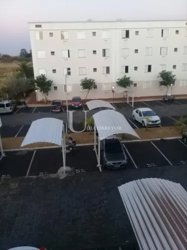 Apartamento Jardim Holanda - 2 Quartos - 1 banheiro - Armários Planejados na Cozinha - Udi