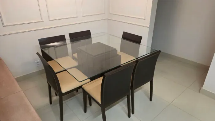 Mesa tipo bar Prima Linea com 6 cadeiras