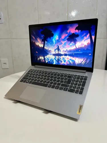NOTEBOOK LENOVO RYZEN 5 7, 8GB RAM, 256SSD COM PLACA RADEON 610M - ÓTIMO