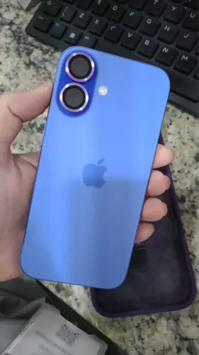 iPhone 16