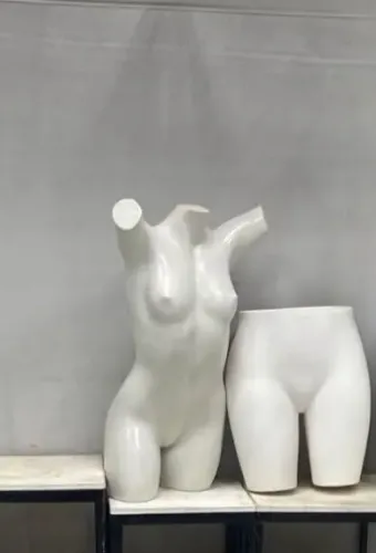 Vendo 4 Manequins Semi novos
