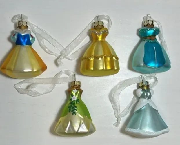 Enfeites de Natal dos vestidos das Princesas Disney