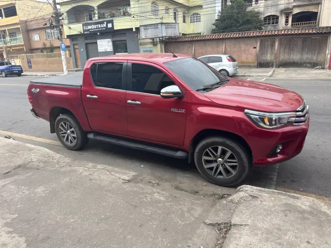 Toyota Hilux CD SRX 4X4 2.8 TDI 16V Diesel Aut. 2017