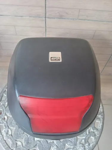 vendo baú moto GIVI