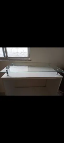 Excelente Balcão Ilha para lojas ou closet.
