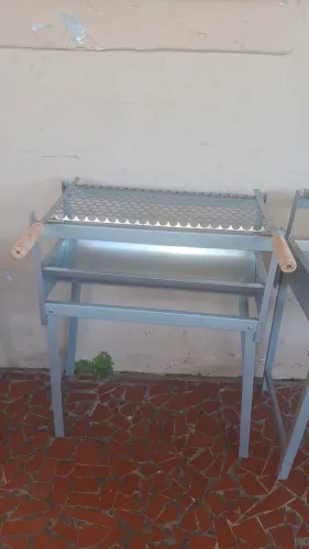 Churrasqueira dobrável