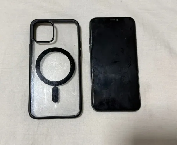 iPhone 11 Pro (leia todo o anúncio)
