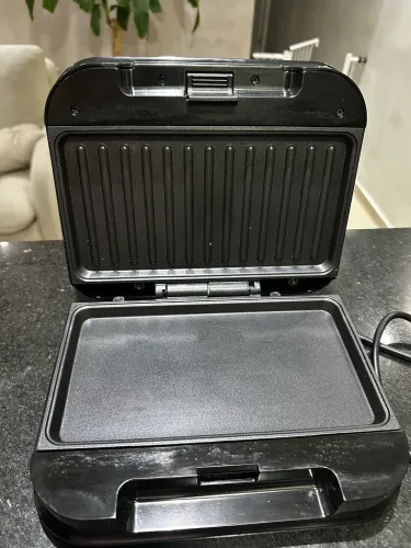 Grill e Sanduicheira Britânia