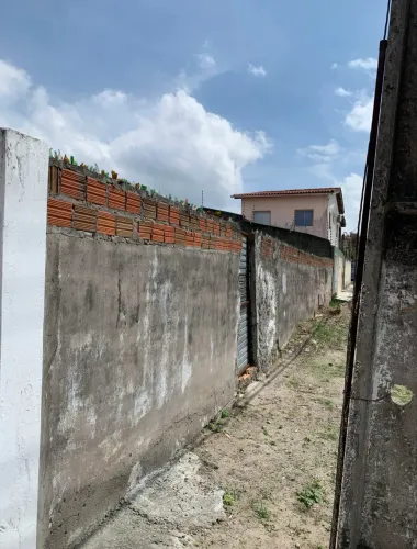 TERRENO MURADO NO JARDIM SUCUPIRA (PERTO DO CENTRO)