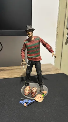 Action figure Freddy Krueger (Neca)