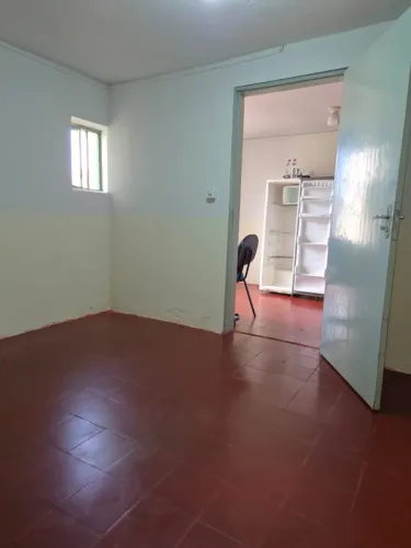 Apto no centro, livre de custos, mobiliado, 4 pecas por R$ 1.200,00