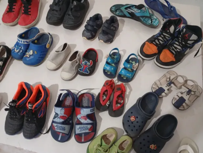  sapatos infantis variados masculinos vendo para bazar 