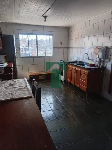 Casa assobradada à venda com 48m² 2 quartos e 1 vaga (Vila Luzita)