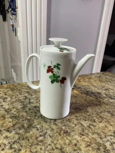 Bule vintage porcelana renner medaillon