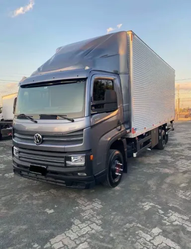 Caminhão prime baú VW11.118