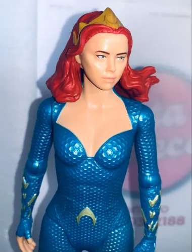 Boneca Mera 30 cm modelo novo - USADA hasbro