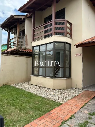 Casa com 3 quartos no bairro Rio Tavares, Florianópolis.