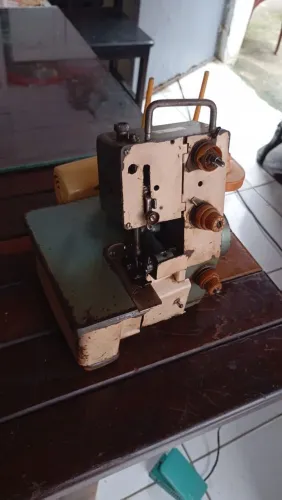 Máquina de costura