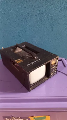 Tv antiga